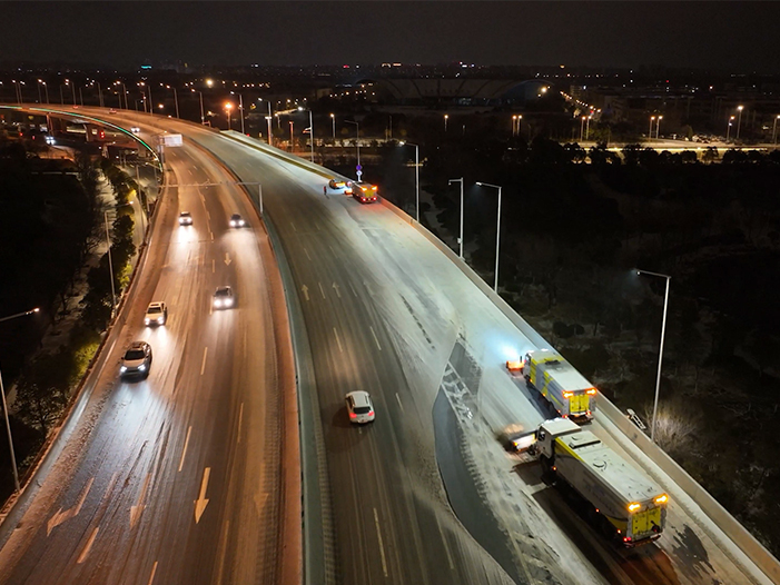 888电子成套装备奋战在徐州除雪一线