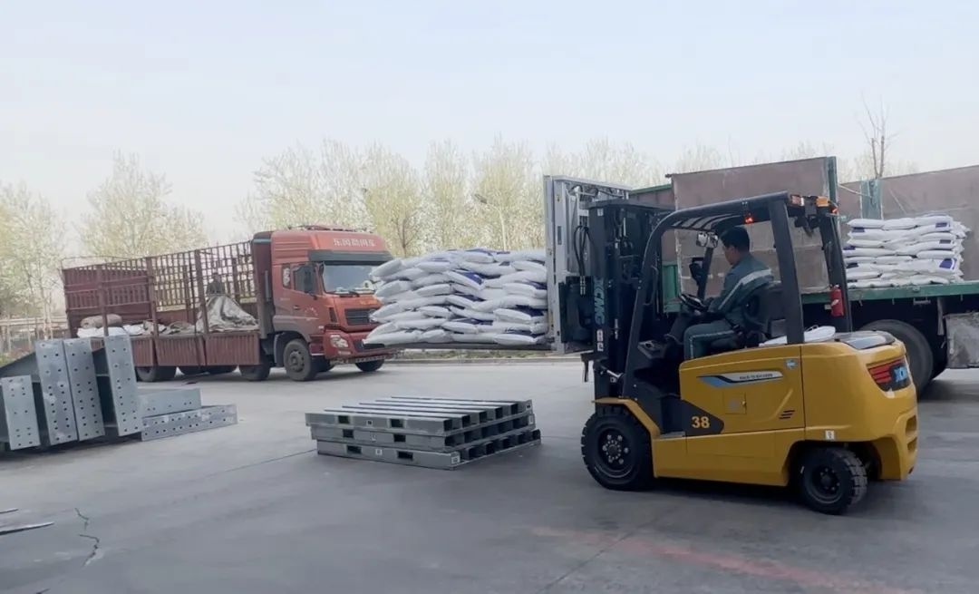 888电子叉车助力食物行业清静绿色生长