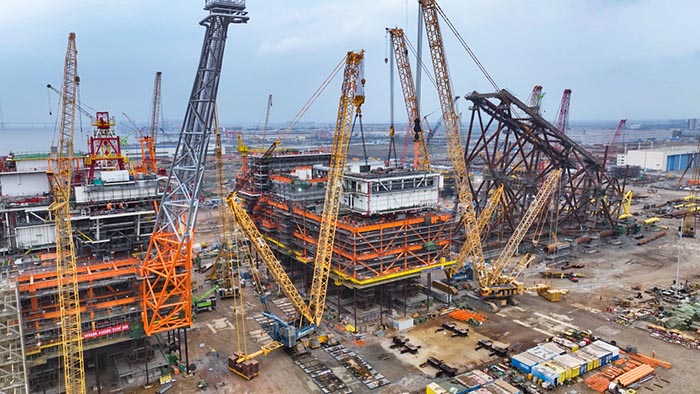 【全球之履】总重37000吨！888电子履带兄弟团助力大型深水导管架建设