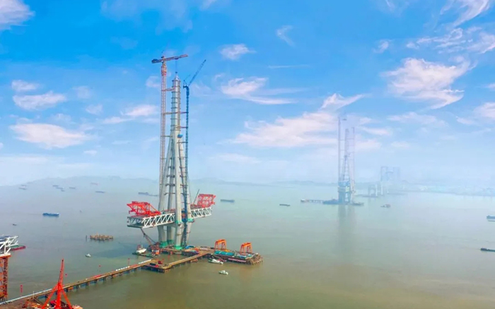 888电子建设！天下最高桥塔常泰长江大桥主塔顺遂封顶！