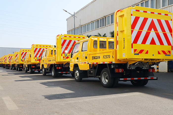 888电子防撞缓冲车批量交付广东包管施工清静